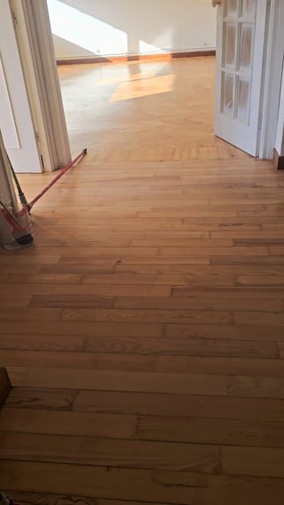 Acuchillador y barnizador de suelos