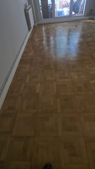 Acuchillador y barnizador de suelos