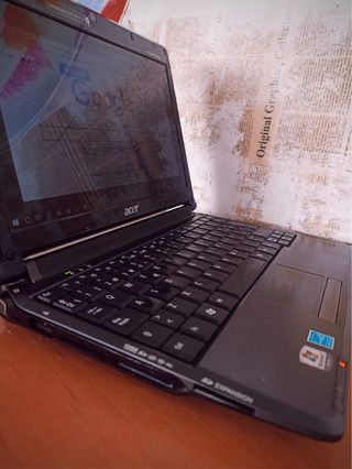Ordenador portatil Acer Aspire One N214 Negro
