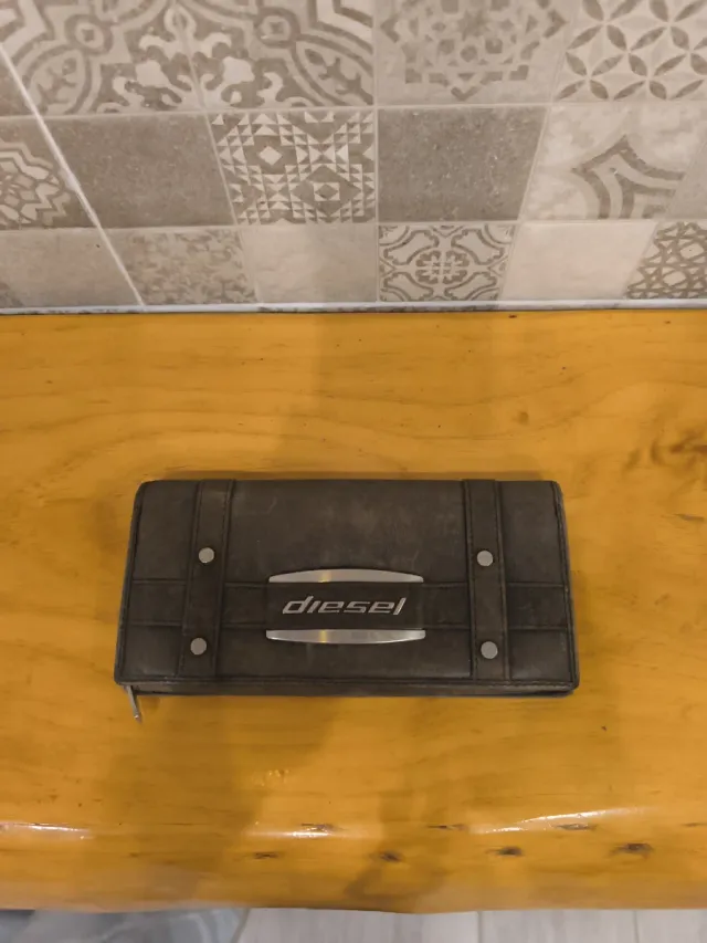 Cartera de piel Diesel marrón