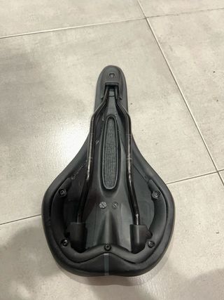 Sillín Giant Negro