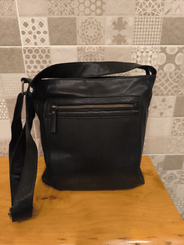 Bolso Piel Negro Bosanova