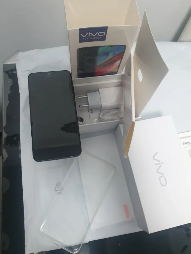 Móvil Vivo Negro 128GB, Sin Estrenar