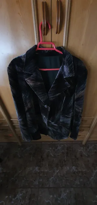 Traje Terciopelo Multicolor Americana y Falda
