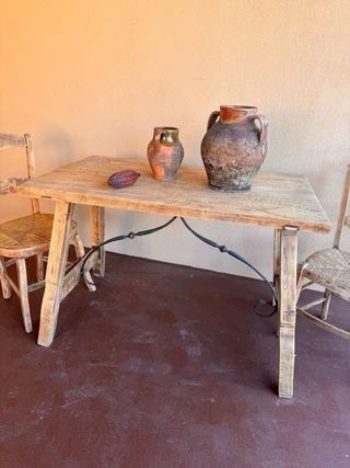 Antigua Mesa Castellana Madera y Metal