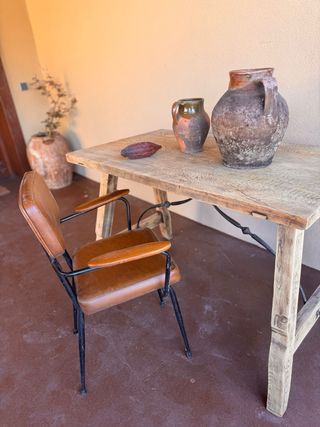 Antigua Mesa Castellana Madera y Metal