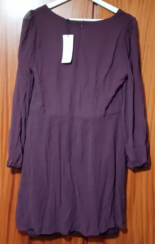 Vestido elegante morado
