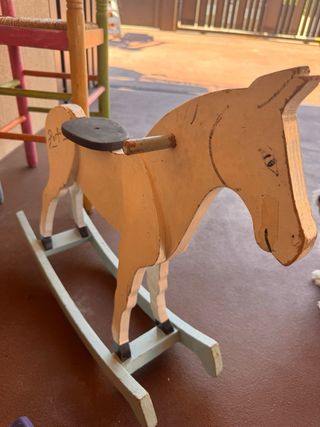 Lote Juguetes Antiguos: Caballos y Silla