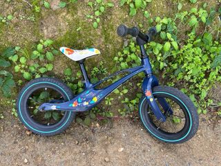 Bicicleta de equilibrio Lionelo Bart Air