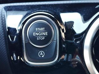 Mercedes-Benz CLA 00 D DCT -