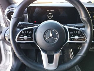 Mercedes-Benz CLA 00 D DCT -