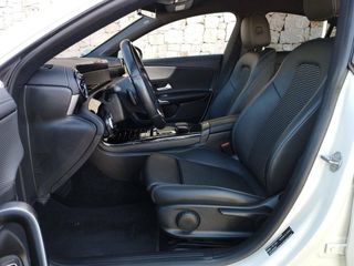 Mercedes-Benz CLA 00 D DCT -