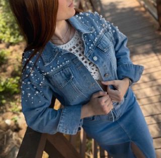 Chaqueta vaquera con perlas