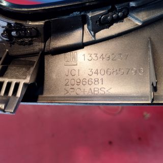 Embellecedor Central Opel Astra J