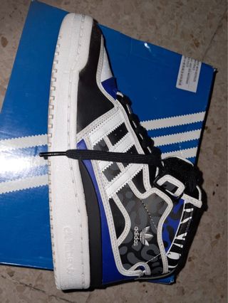 Zapatillas Adidas Forum Mid Negras y Azules 38 2/3