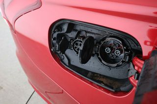 Mitsubishi Outlander PHEV Kaiteki 4WD