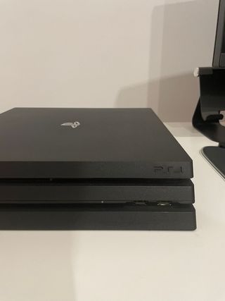 Consola PS4 Pro 1TB Negra