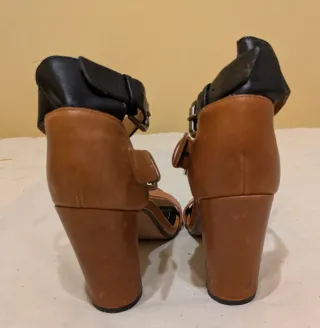 Sandalias de piel ZARA tacón alto