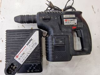 Taladro A Bateria Wuth Abh-20 Sls Negro