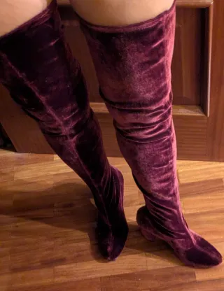 Botas mosqueteras terciopelo ZARA