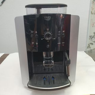 Cafetera Krups Quattro Force EA81