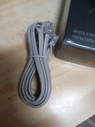 2 teléfonos Motorola y digi x 5 euros los dos.