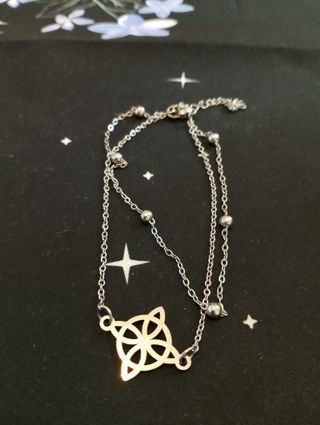Pulsera Nudo de Bruja Plata