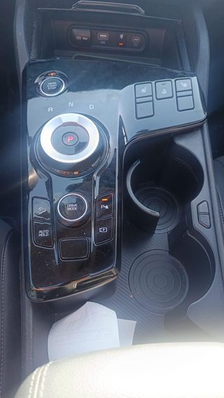 KIA SPORTAGE 1.6 T-GDI HEV TECH AUTO 5P