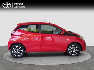 TOYOTA Aygo 5 Puertas x-play 70 Automático (x-shift)