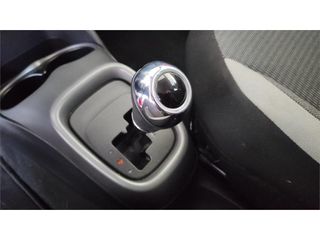TOYOTA Aygo 5 Puertas x-play 70 Automático (x-shift)