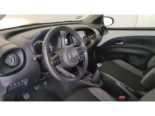 TOYOTA Aygo X 5 Puertas Play 70 Manual 5v