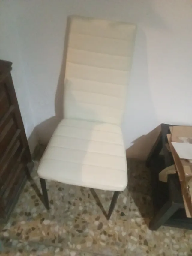 4 Sillas Diseño Moderno Piel Sintética