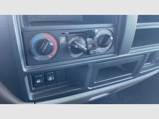 Nissan NT400 35.13/1 Básico AA CAL Cab Abatible Corta