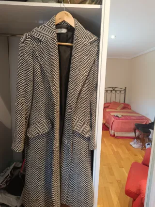 Abrigo largo estampado espiga Talla L