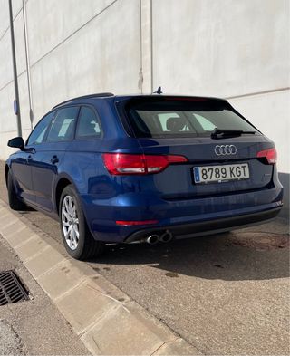 Audi A4 quattro 