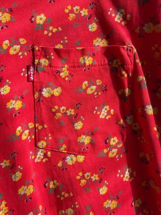 Blusa Levi's Estampada Floral Roja Talla XL
