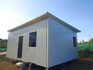 Casa prefabricada de panel Sandwich.