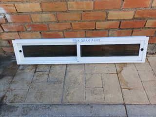 Ventana aluminio blanco
Medida 152x30x6.5 cm