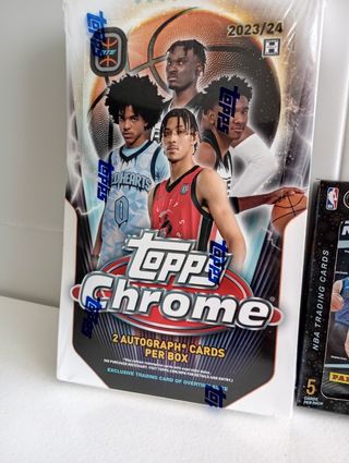 Cajas baloncesto Topps Chrome y NBA Revolution