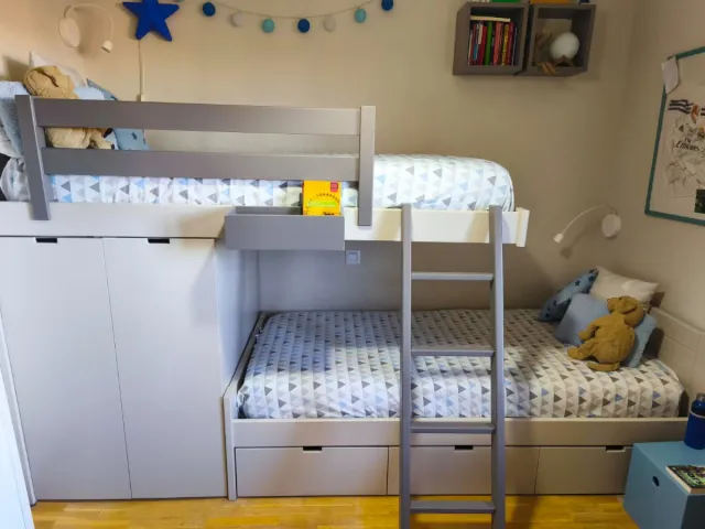 Cama tren infantil con almacenaje de madera maciza