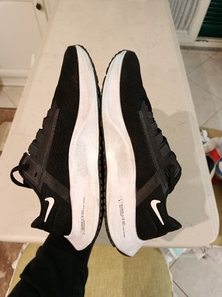 Nike Pegasus 38 Zoom Uomo Nero Bianco