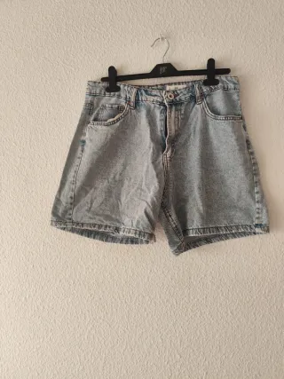 Pantalón corto vaquero azul