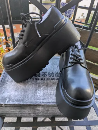 Zapatos de plataforma negros