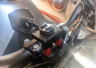 Soporte teléfono SP Connect para KTM Duke 790