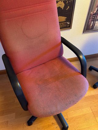 Silla de oficina roja