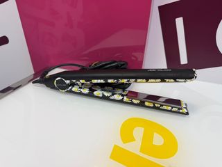 Plancha Pelo Carioliss C1 Titaniumdaysi Gift Set
