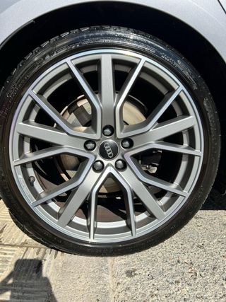 Llantas Audi Originales + Neumático 80%
