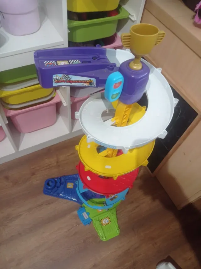 Circuito de Coches Torre Supertornado