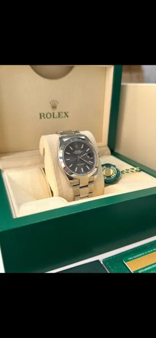 Rolex Datejust 126300 Acero Inoxidable
Fullset 