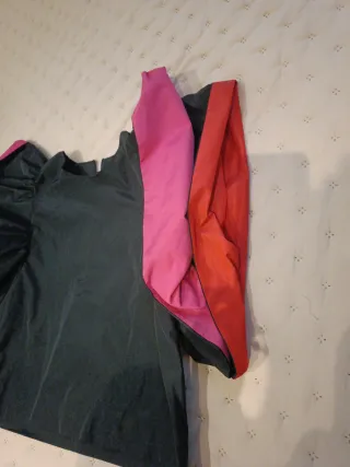 Top Zara Negro y Rojo